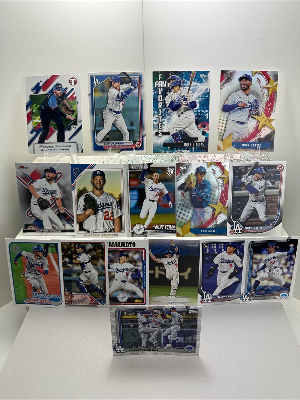 Shohei Ohtani w/ Betts/Kershaw/Will Smith/Freeman/Yamamoto Dodgers lot of 16